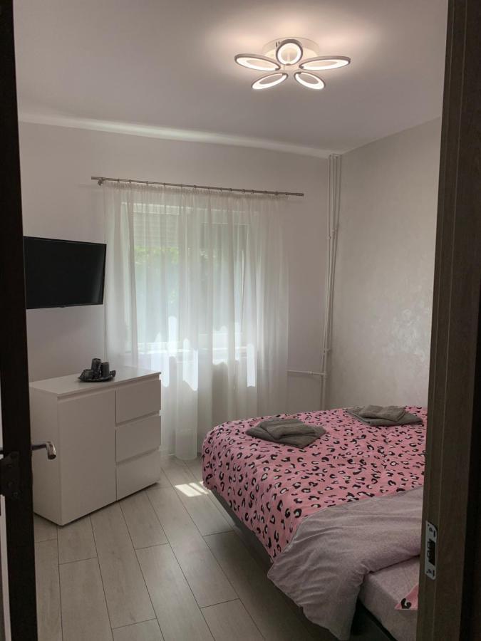 Apartament Regim Hotelier Oradea Extérieur photo